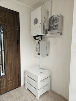 Аккумуляторная батарея 5кВт Deye 51,2V 100AH SE-G5.1 Pro-B LiFePO4 6000 циклов: мощный и эффективный выбор!